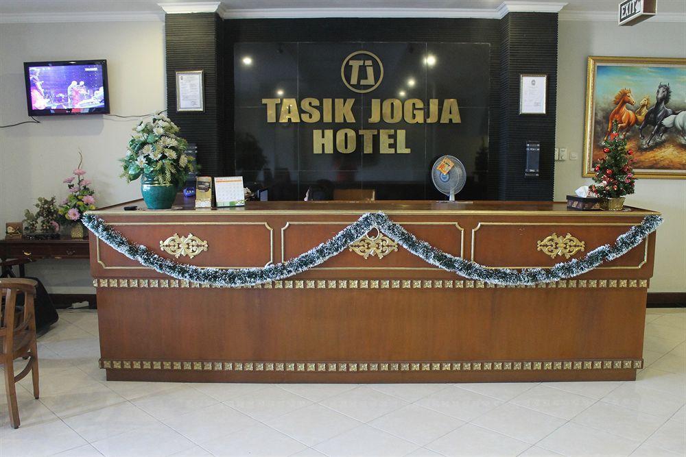 Tasik Jogja Hotel Yogyakarta Exterior foto