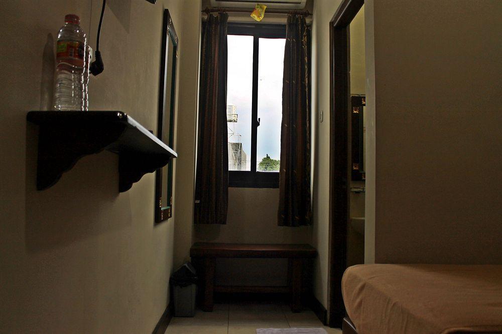 Tasik Jogja Hotel Yogyakarta Exterior foto