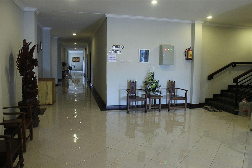 Tasik Jogja Hotel Yogyakarta Exterior foto