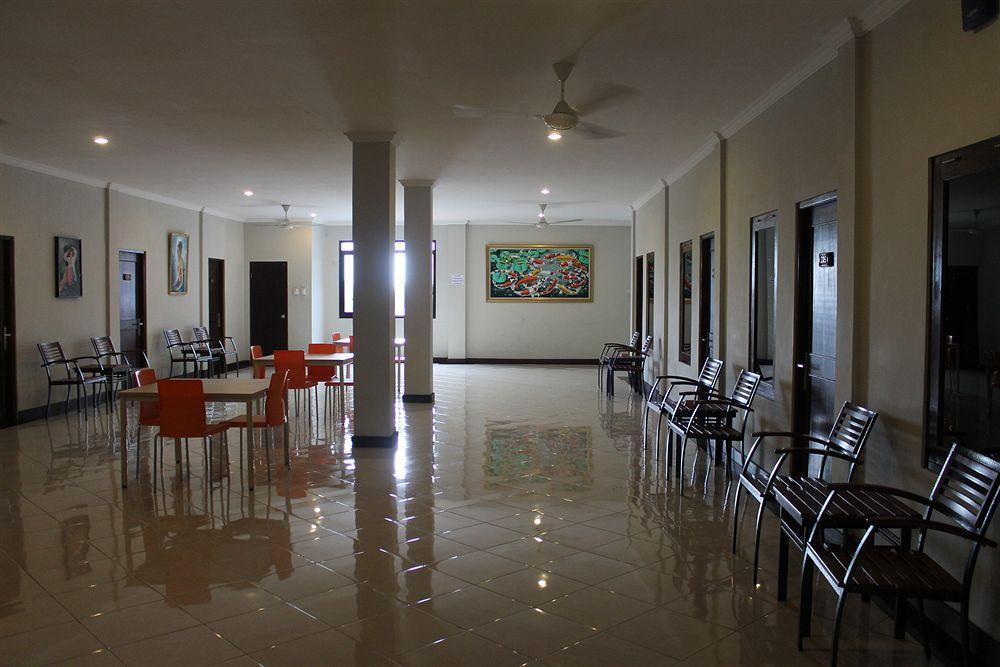 Tasik Jogja Hotel Yogyakarta Exterior foto