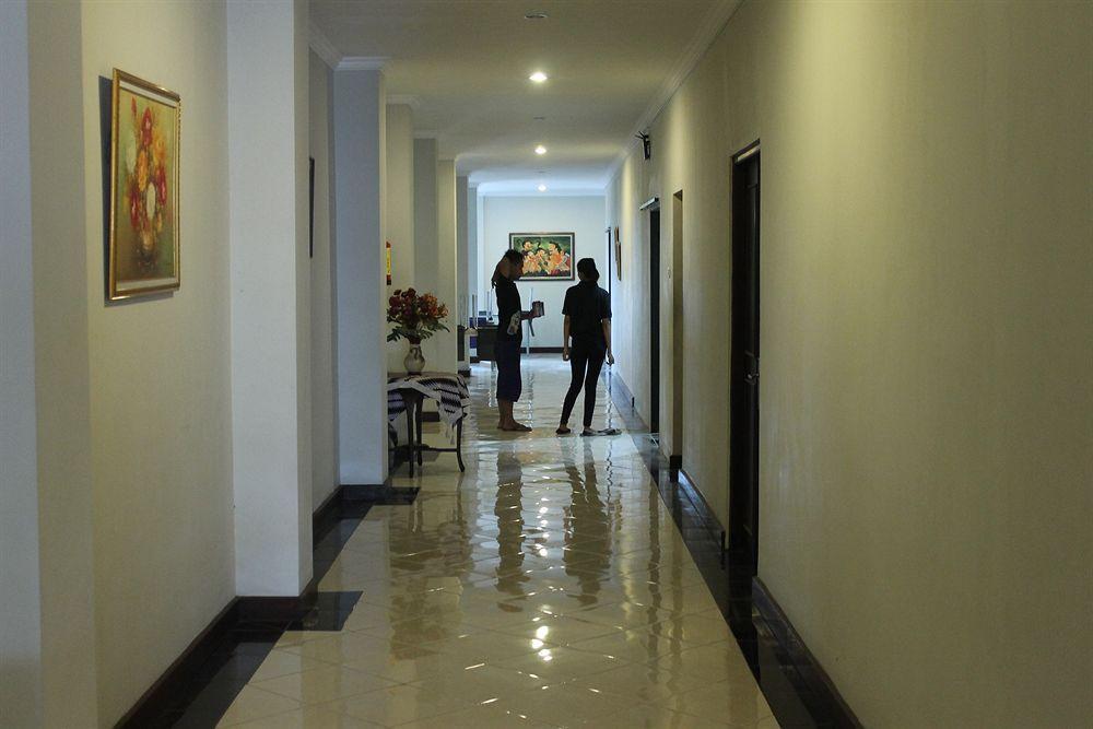 Tasik Jogja Hotel Yogyakarta Exterior foto