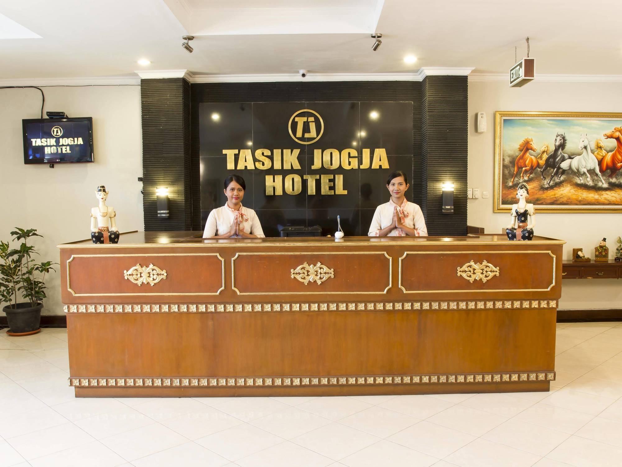 Tasik Jogja Hotel Yogyakarta Exterior foto