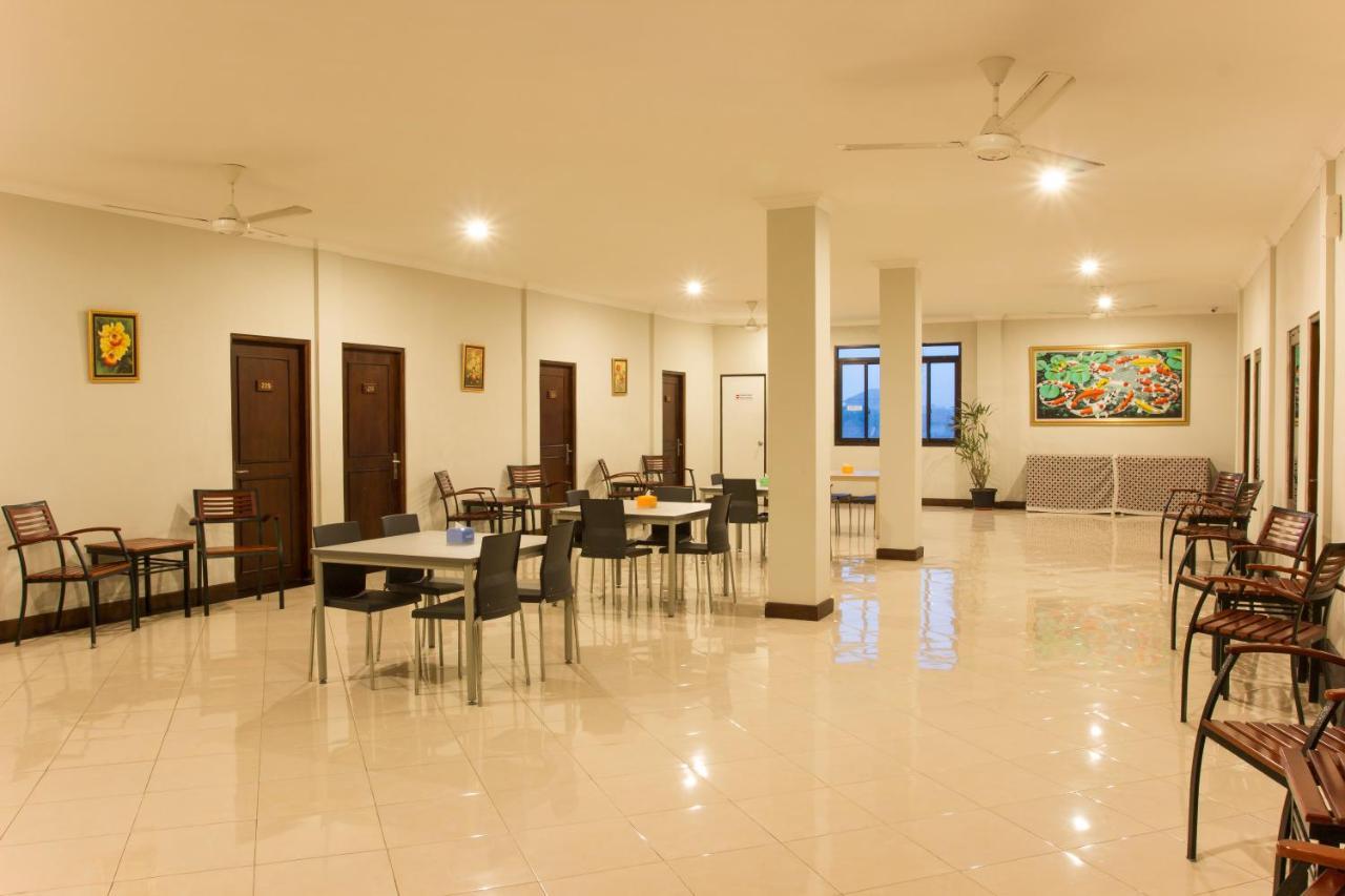 Tasik Jogja Hotel Yogyakarta Exterior foto