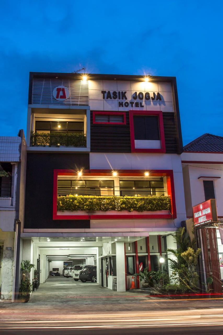 Tasik Jogja Hotel Yogyakarta Exterior foto